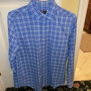 Vineyard vines performance button down
